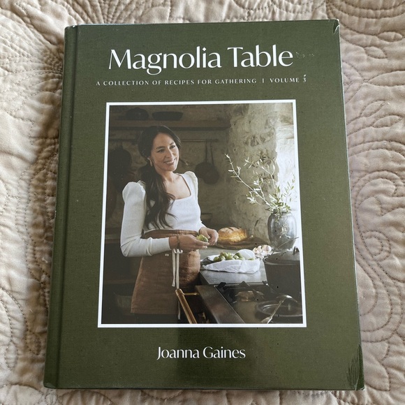 Brand new Magnolia Table Cookbook - volume 3 - Picture 1 of 2